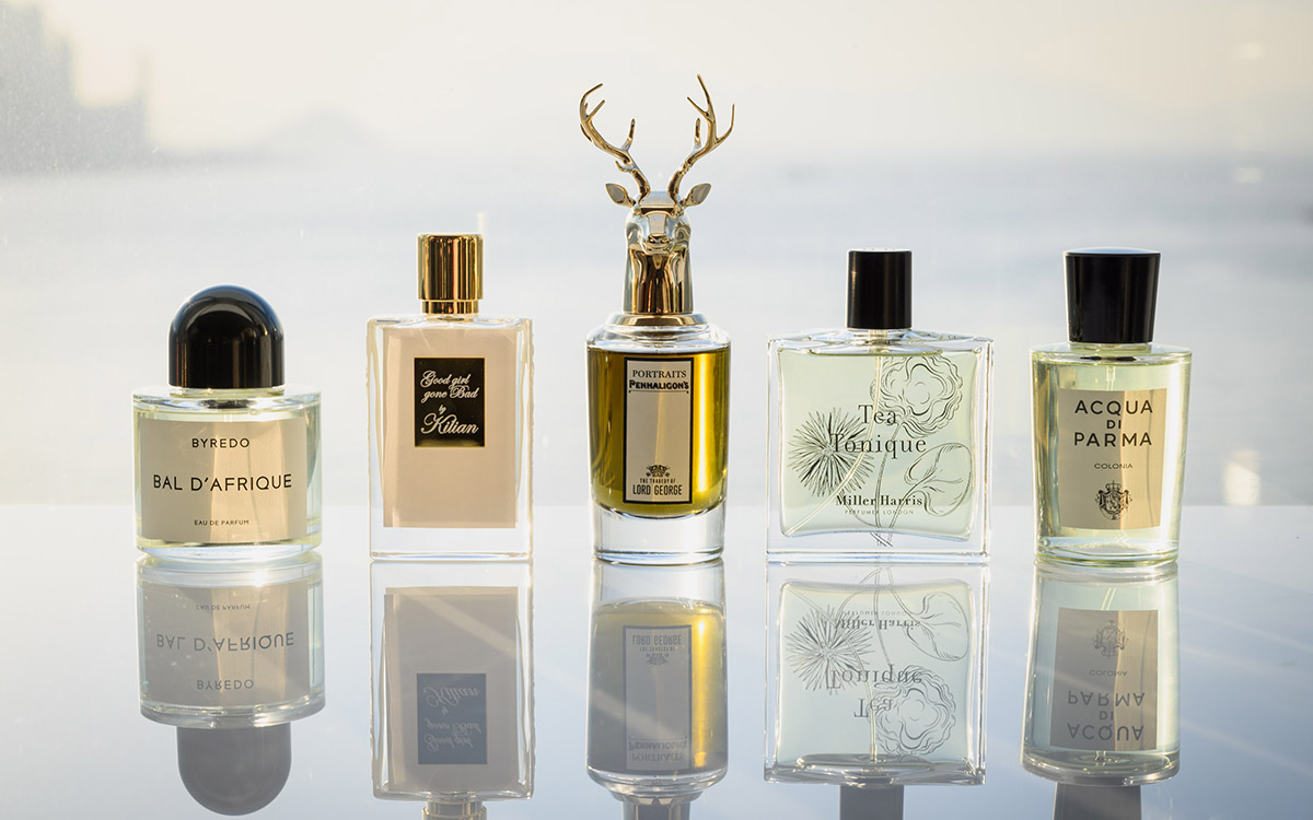 Inside the Al-Nish perfume store reflects the luxury and diversity of the perfume assortment